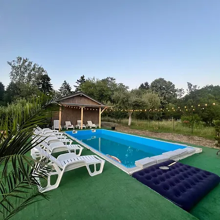 Pensiunea Broscuta Guest house Horezu